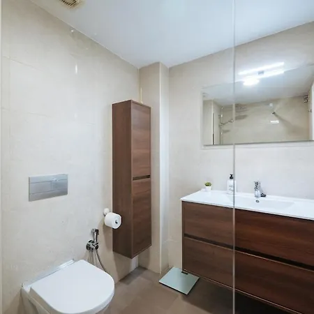 2 Bedroom With Terrace And Views
