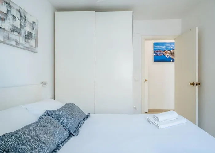 2 Bedroom With Terrace And Views * Sevilla