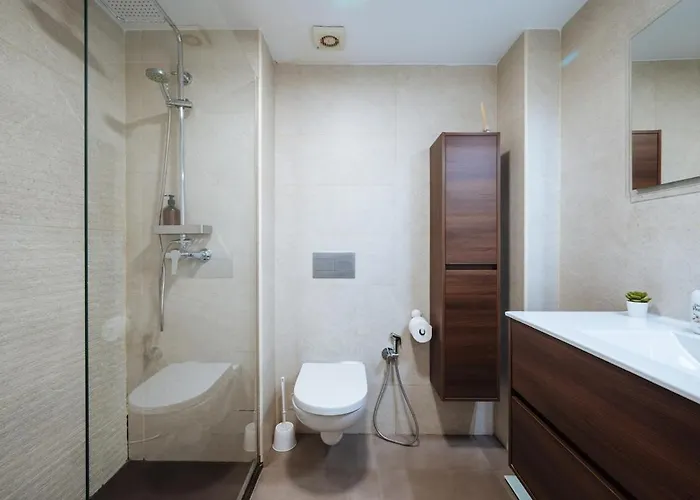 2 Bedroom With Terrace And Views *